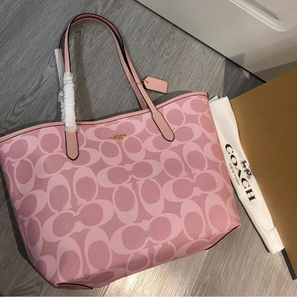 Coach CAL49 City Tote Bag Pink Old Flower Style - Picture 1 of 7